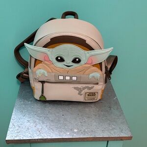 Loungefly STAR WARS Mandalorian Baby Yoda The Child Mini Backpack